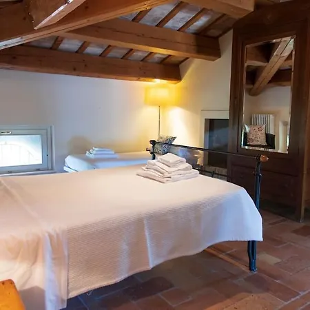 Fiore Nel Borgo D'arte By Yohome فيلة Novilara
